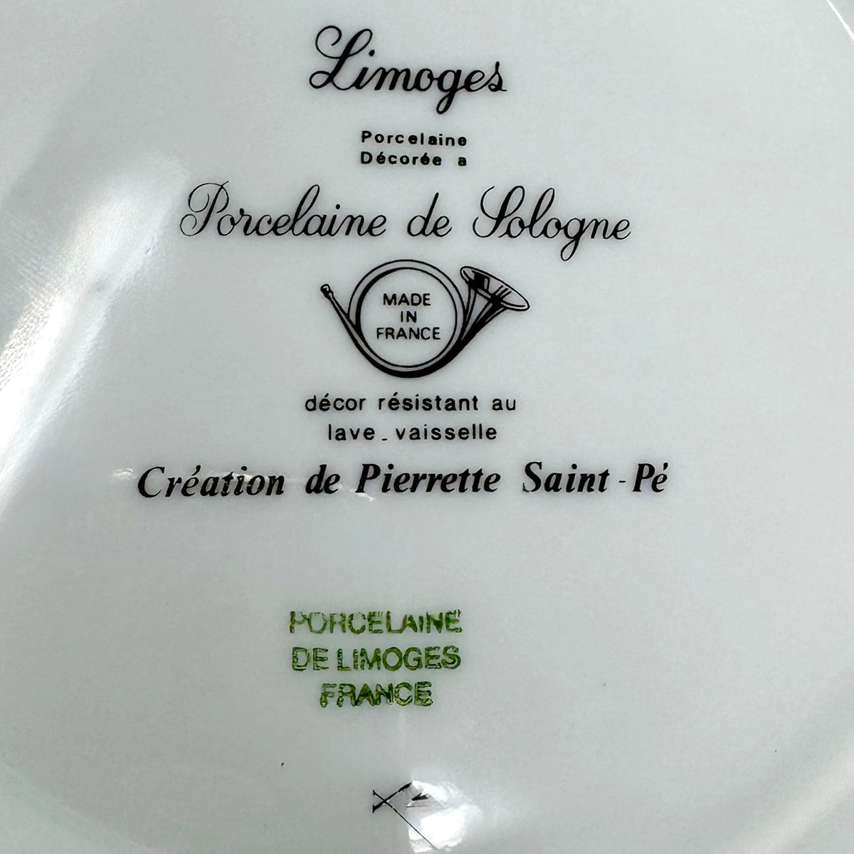 20 Pcs: Set of 10 Pomme Mugs and Canape Plates