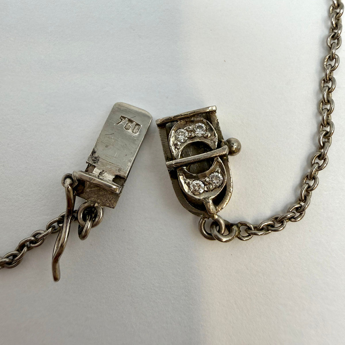 Vintage 18K White Gold 16" Necklace with Oval Aquamarine and Diamond Pendant