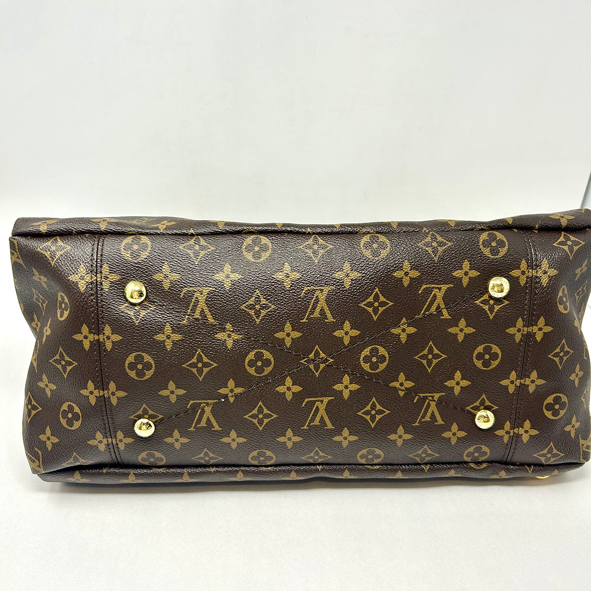 Louis Vuitton Shoulder Bag