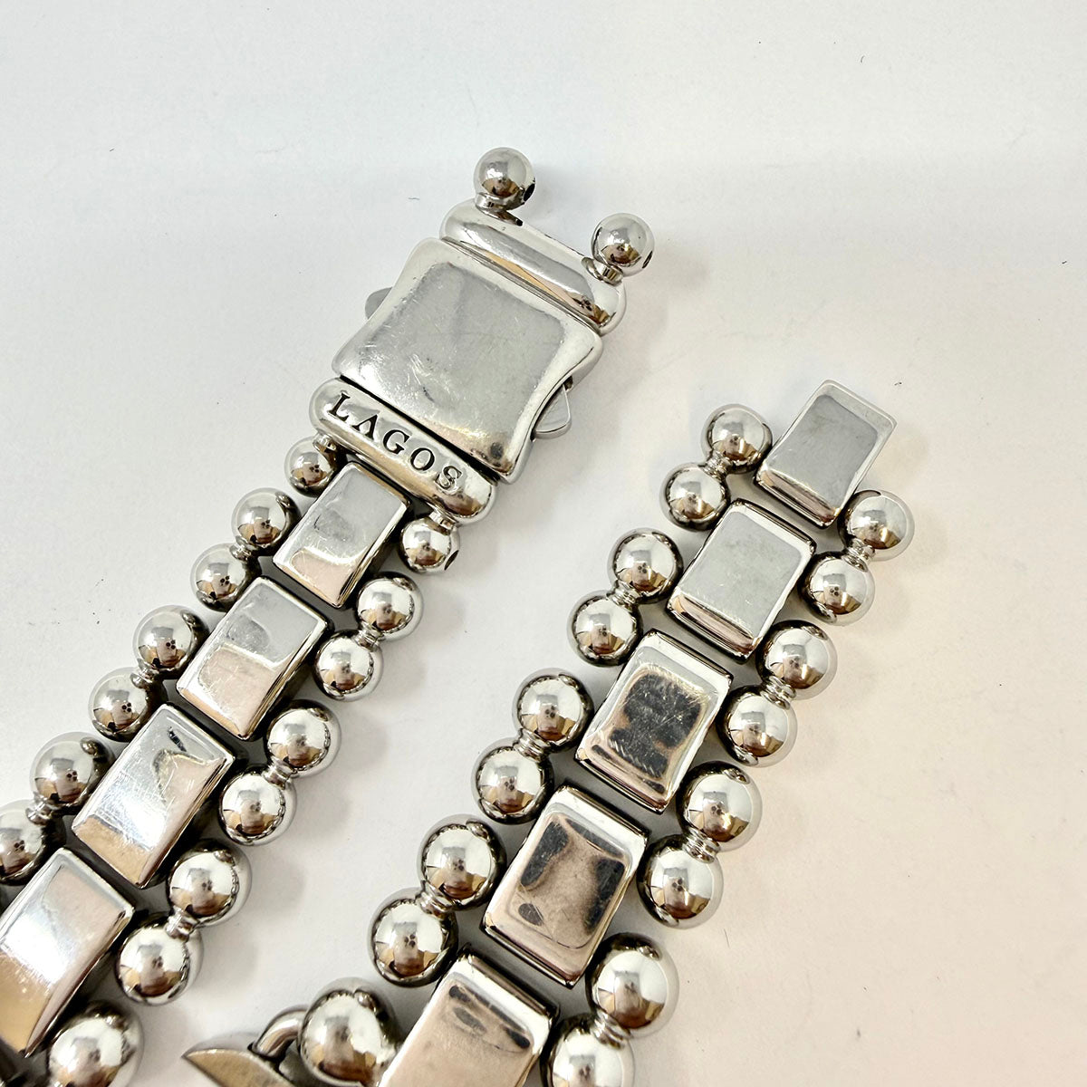Lagos Smart Caviar Apple Watchband