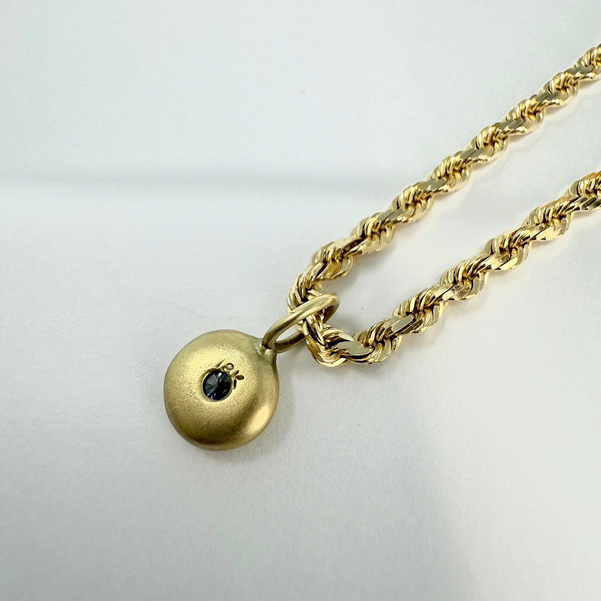 18K Gold Twisted Necklace with Bezel Set Diamond Pendant