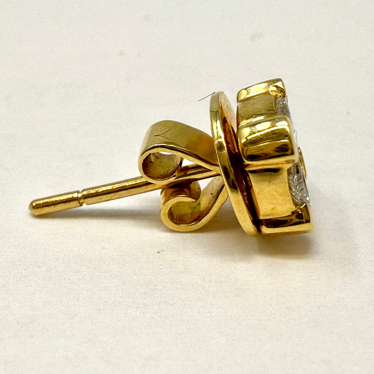 18K Gold Diamond Stud Earrings