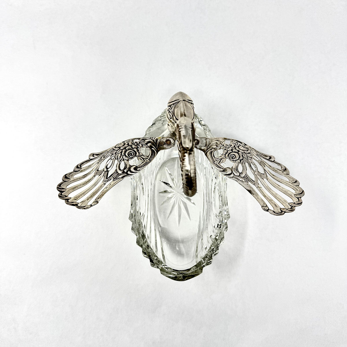 835 and Glass Swan Vessel