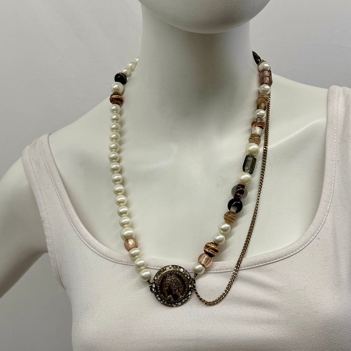Chanel Faux Pearl  Necklace/Belt  with Interlocking CC and Medallion