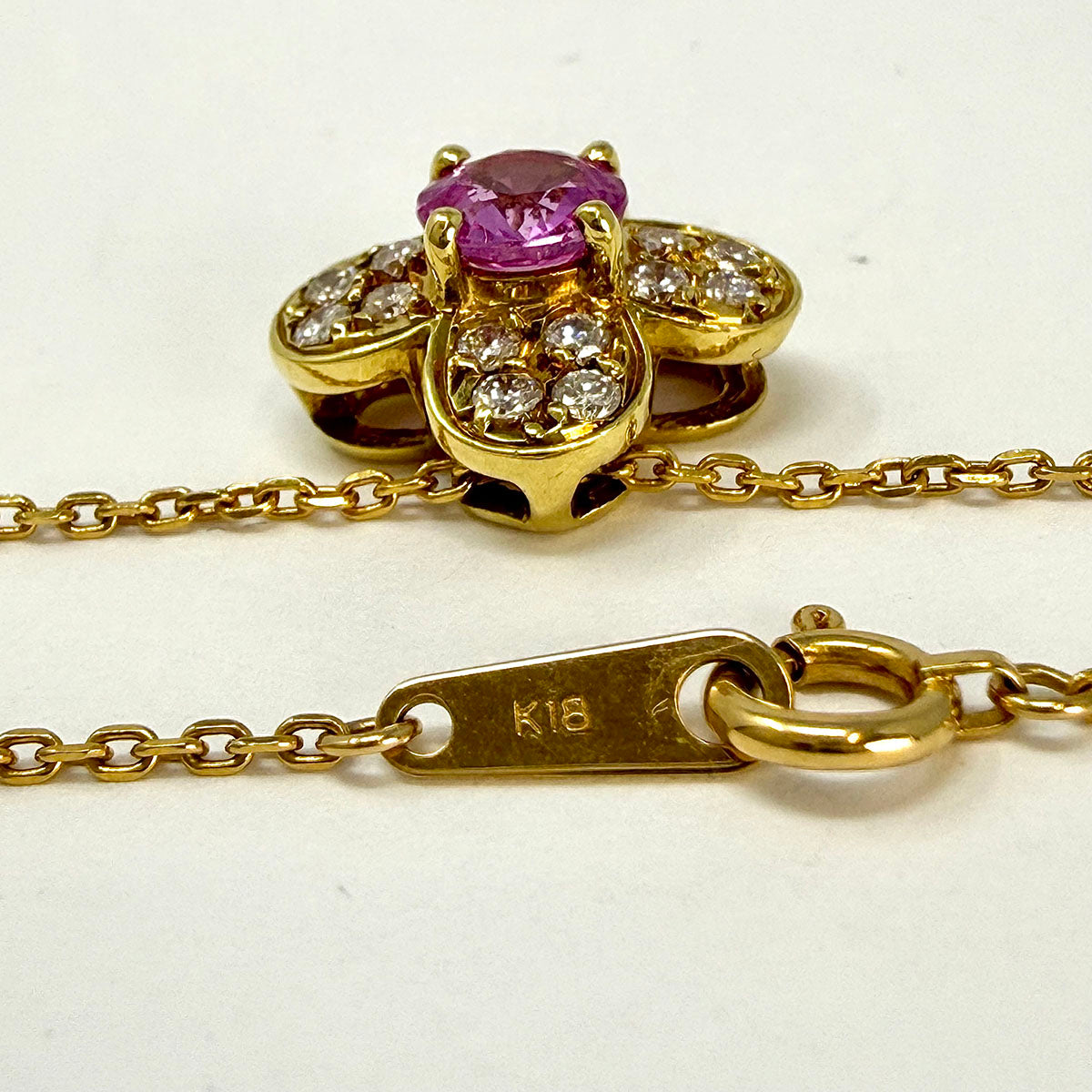 18K Gold with Flower Pendant with Pink Sapphire and Diamonds