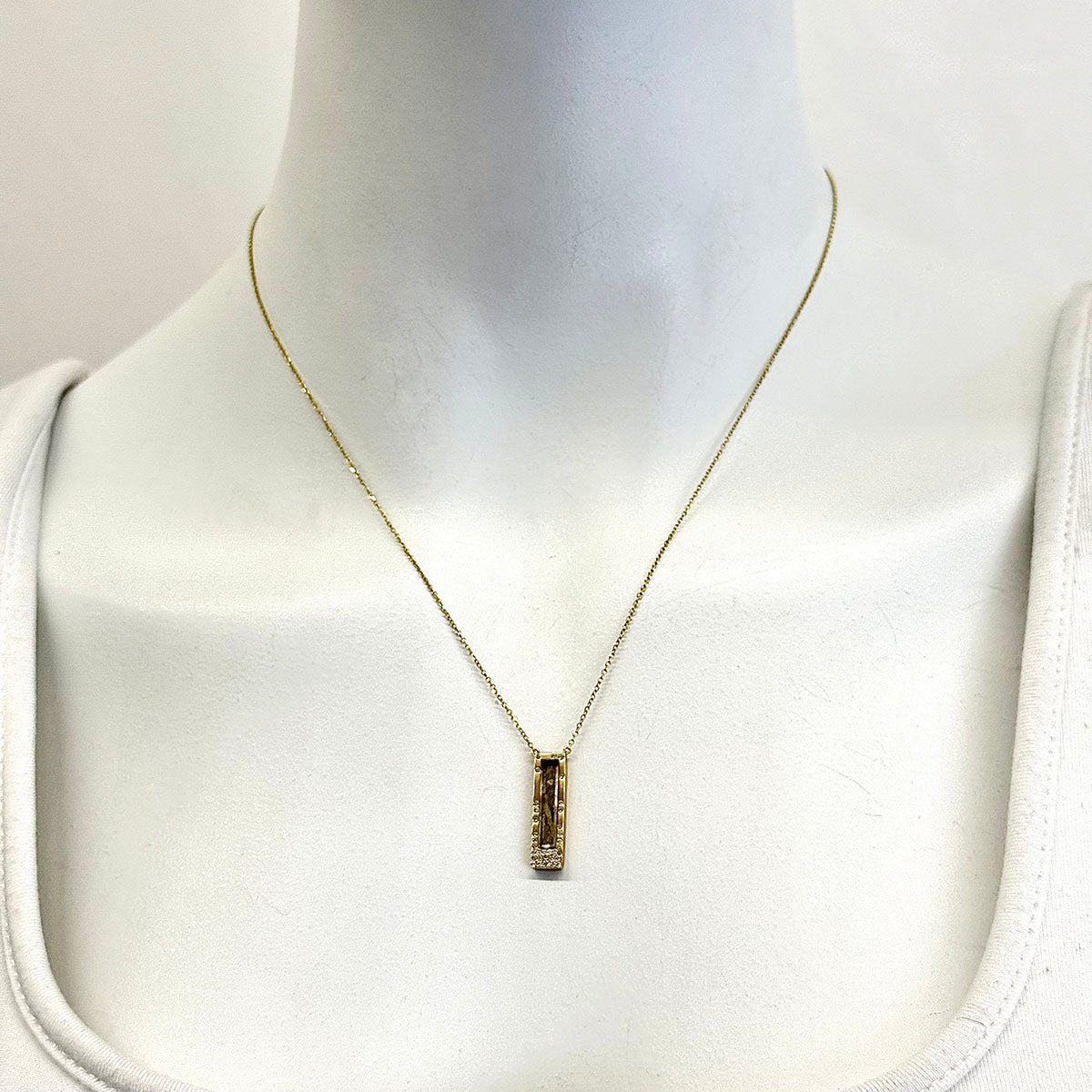 Darsana 14K Gold Diamond Pendant Necklace