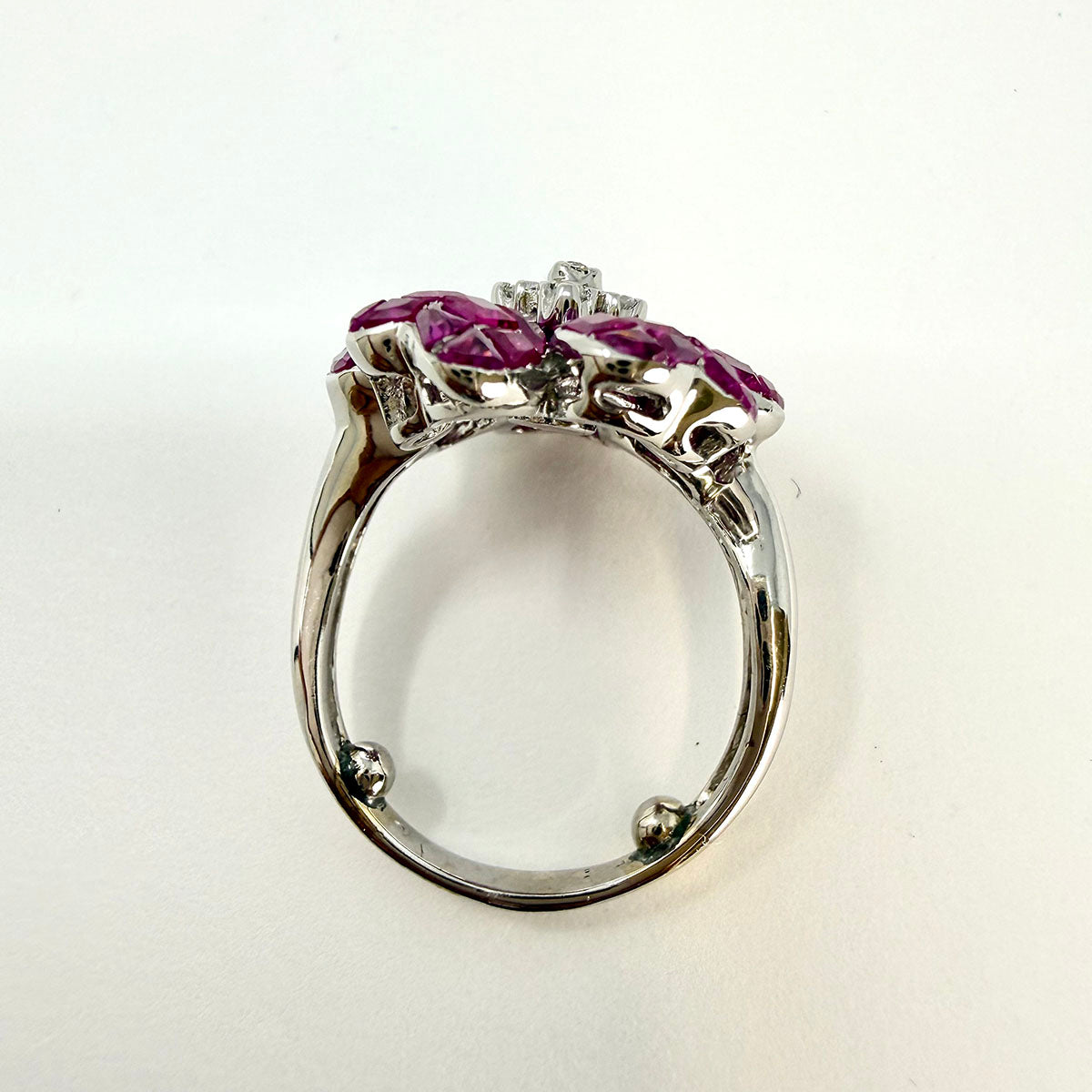 18K White Gold  Floral Ring with Ruby and Diamond