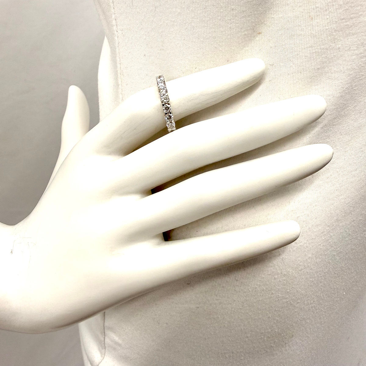18K White Gold Diamond Eternity Ring