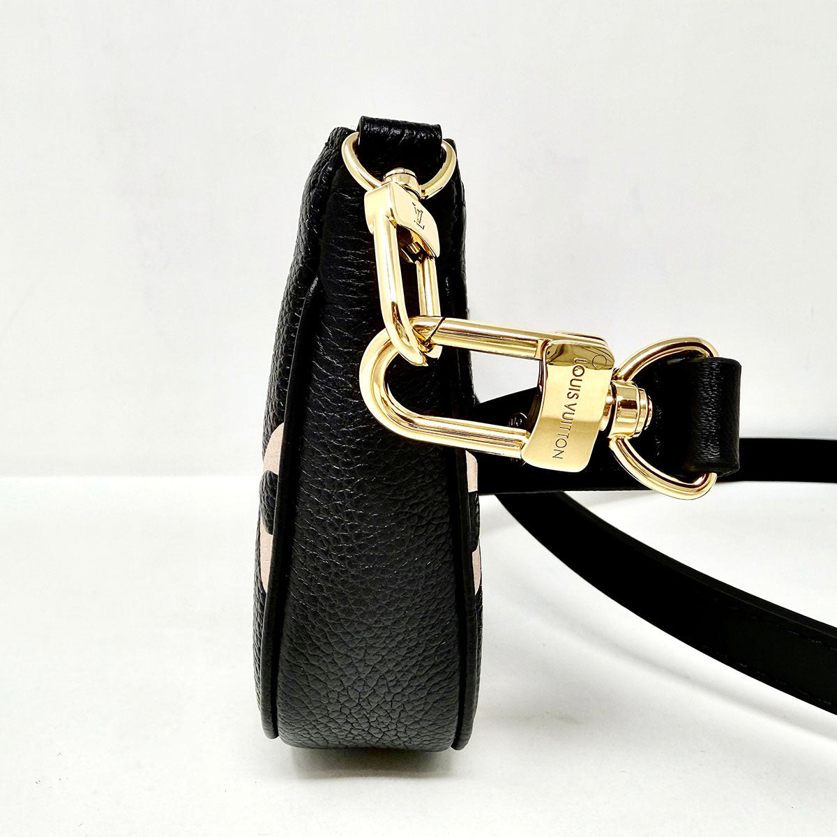 Louis Vuitton Empriente Giant Pochette