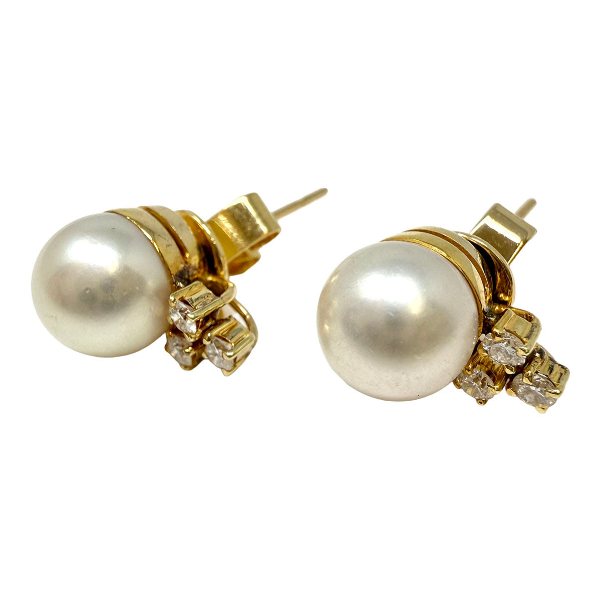 18K Gold Stud Earrings with Freshwater Pearl and 3 Diamonds