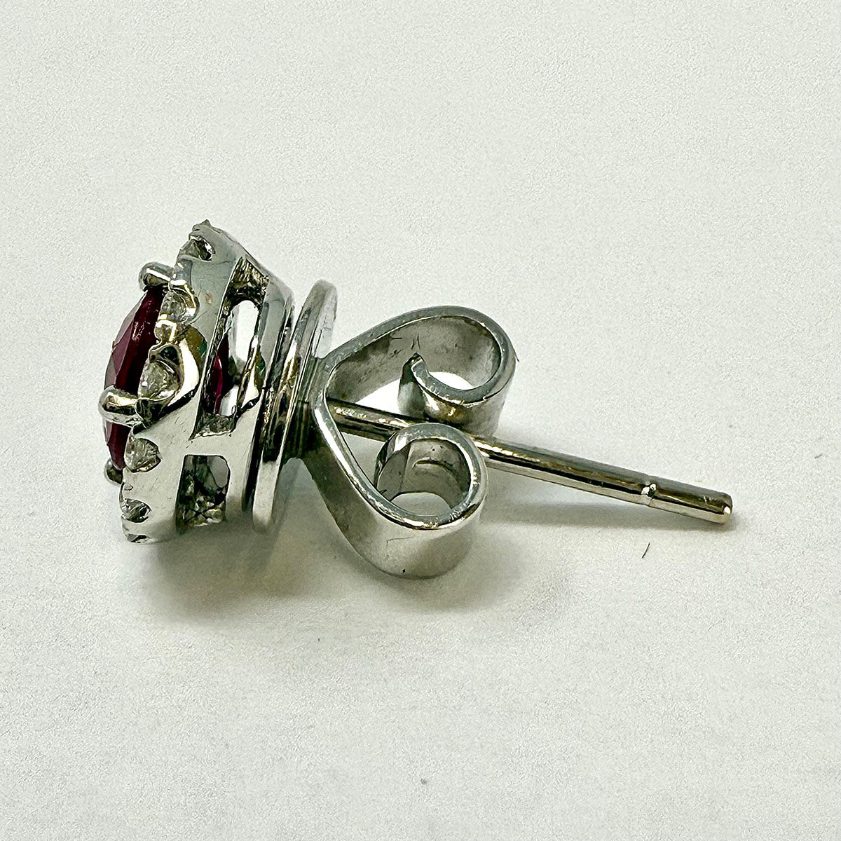 18K White Gold Earrings with Ruby and Diamonds