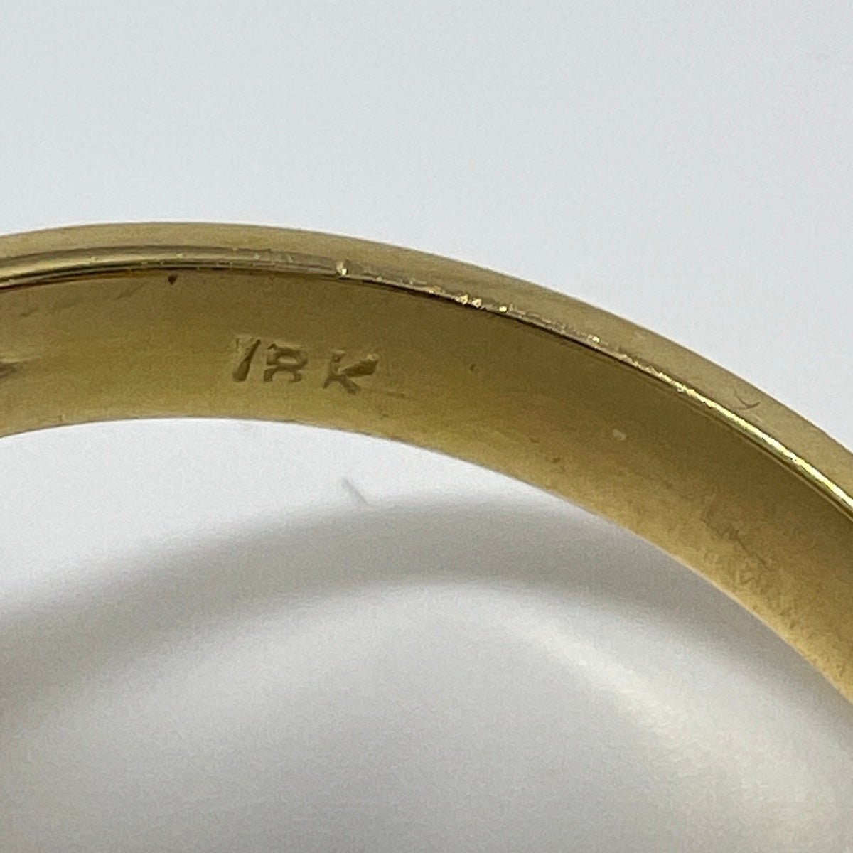 18K Gold Ring with Star Ruby and 16 Diamonds