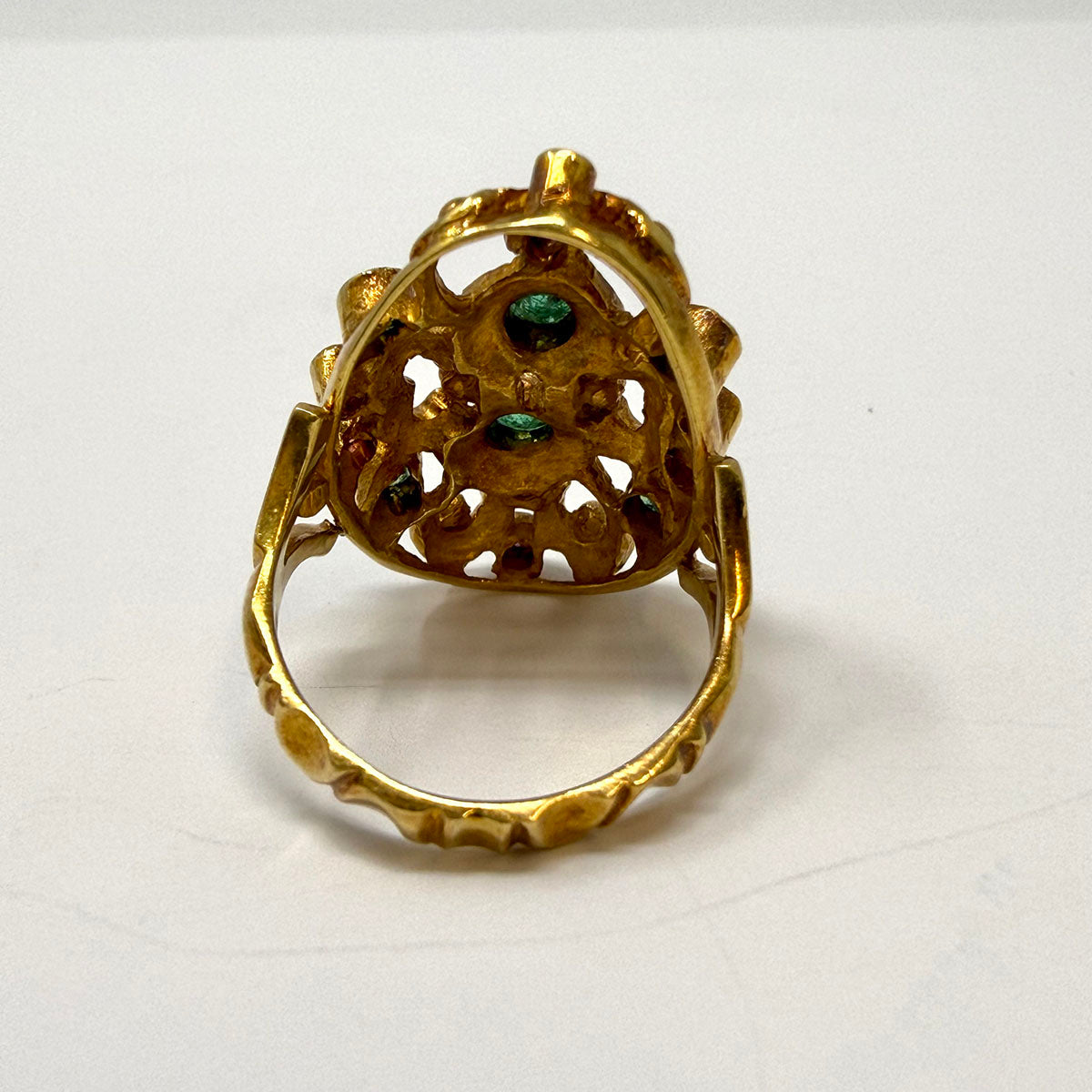 Vintage 18K Gold Ring with Emerald
