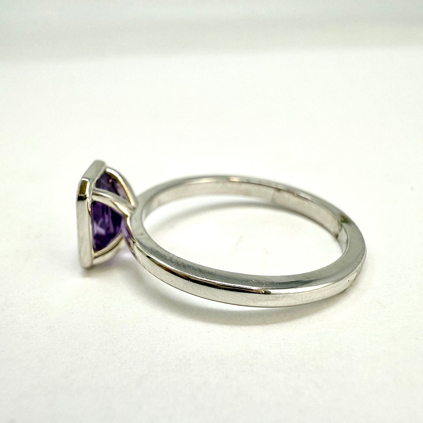 14K White Gold  Ring with Amethyst