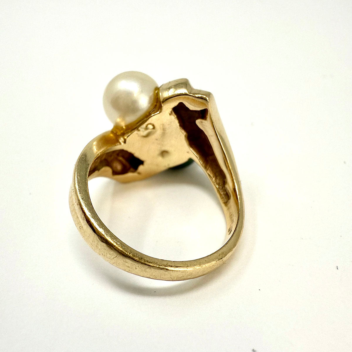14K Gold Ring with Dark and White Pearl and 2 Diamonds