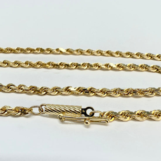18K Gold Twisted Necklace with Bezel Set Diamond Pendant