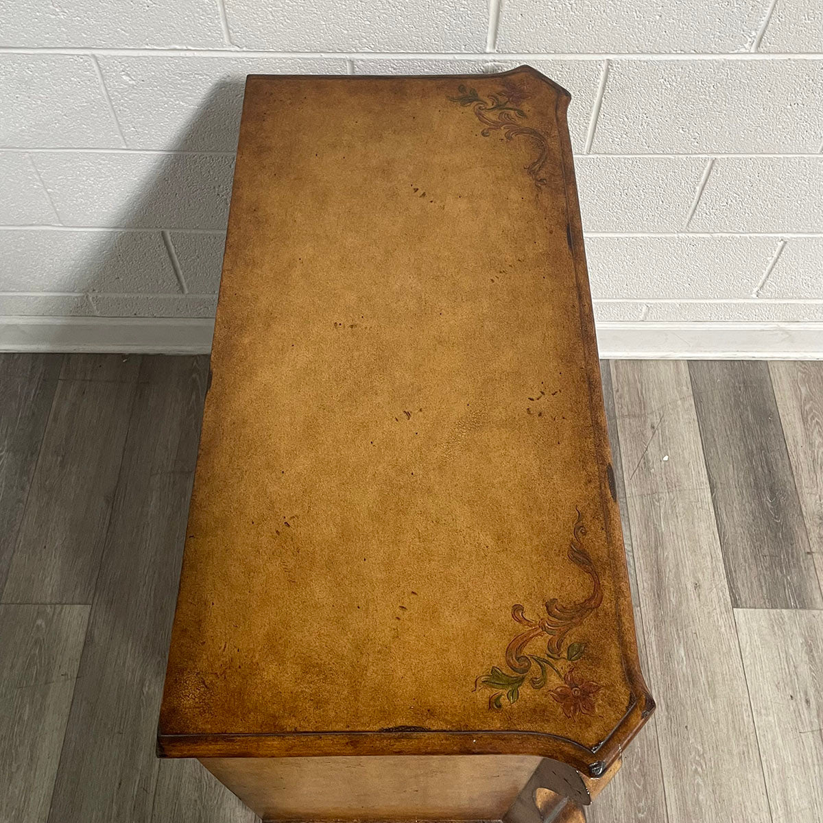 Bombay Chest