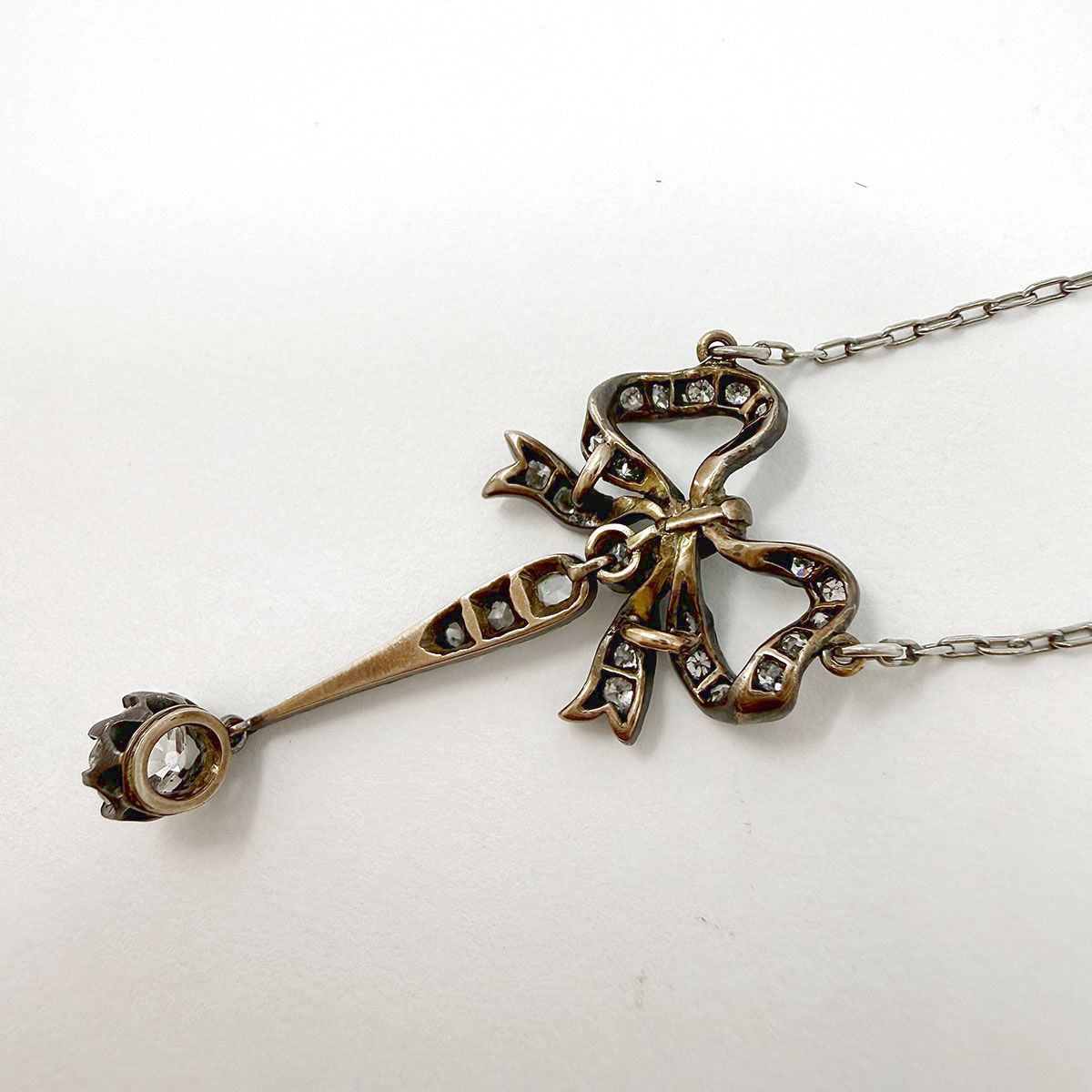 18K White Gold Diamond Bow Pendant Necklace