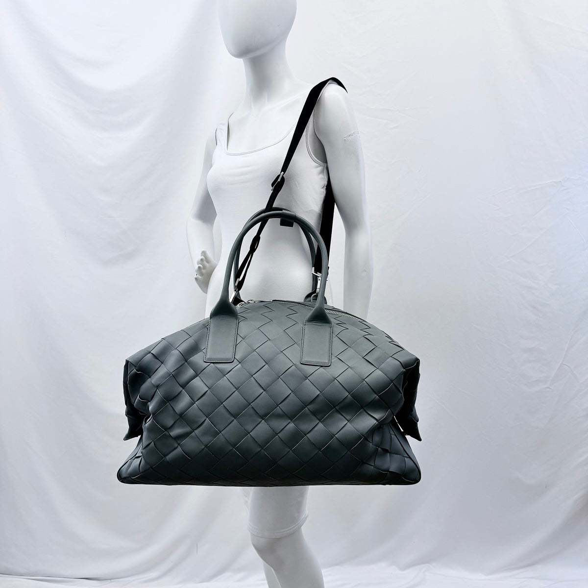 Bottega Veneta 2021 Maxi Intrecciato Duffle Bag