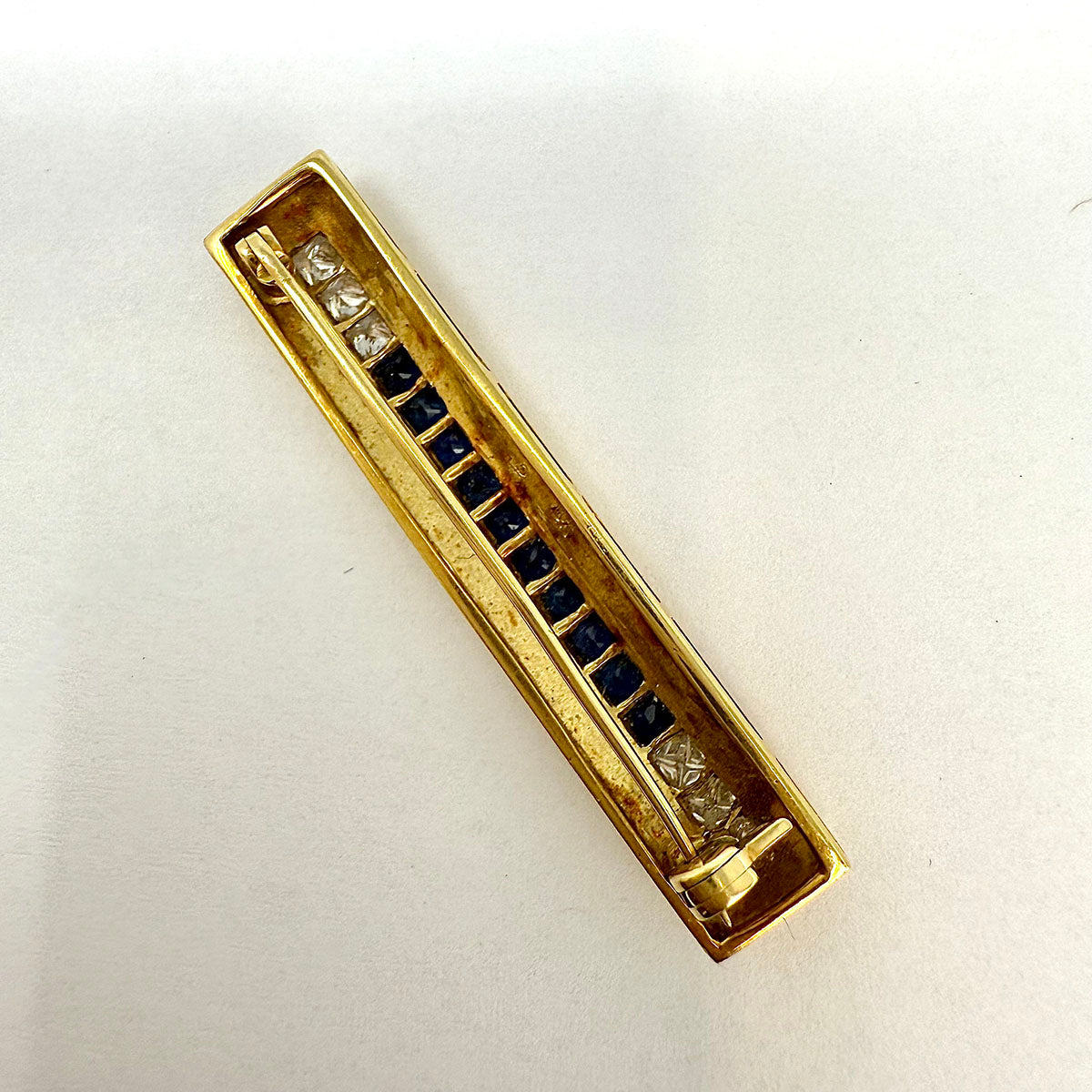 18K Gold Bar Pin with Sapphire and Diamonds