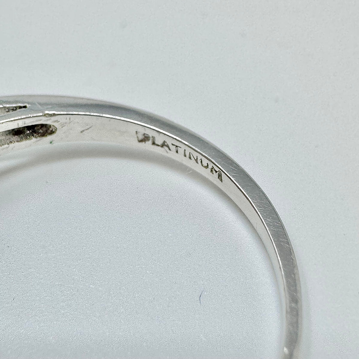 Platinum Ring with Sapphire and Diamonds
