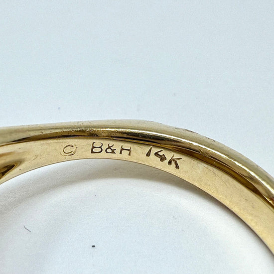 14K Gold Ring with Opal and  Diamond