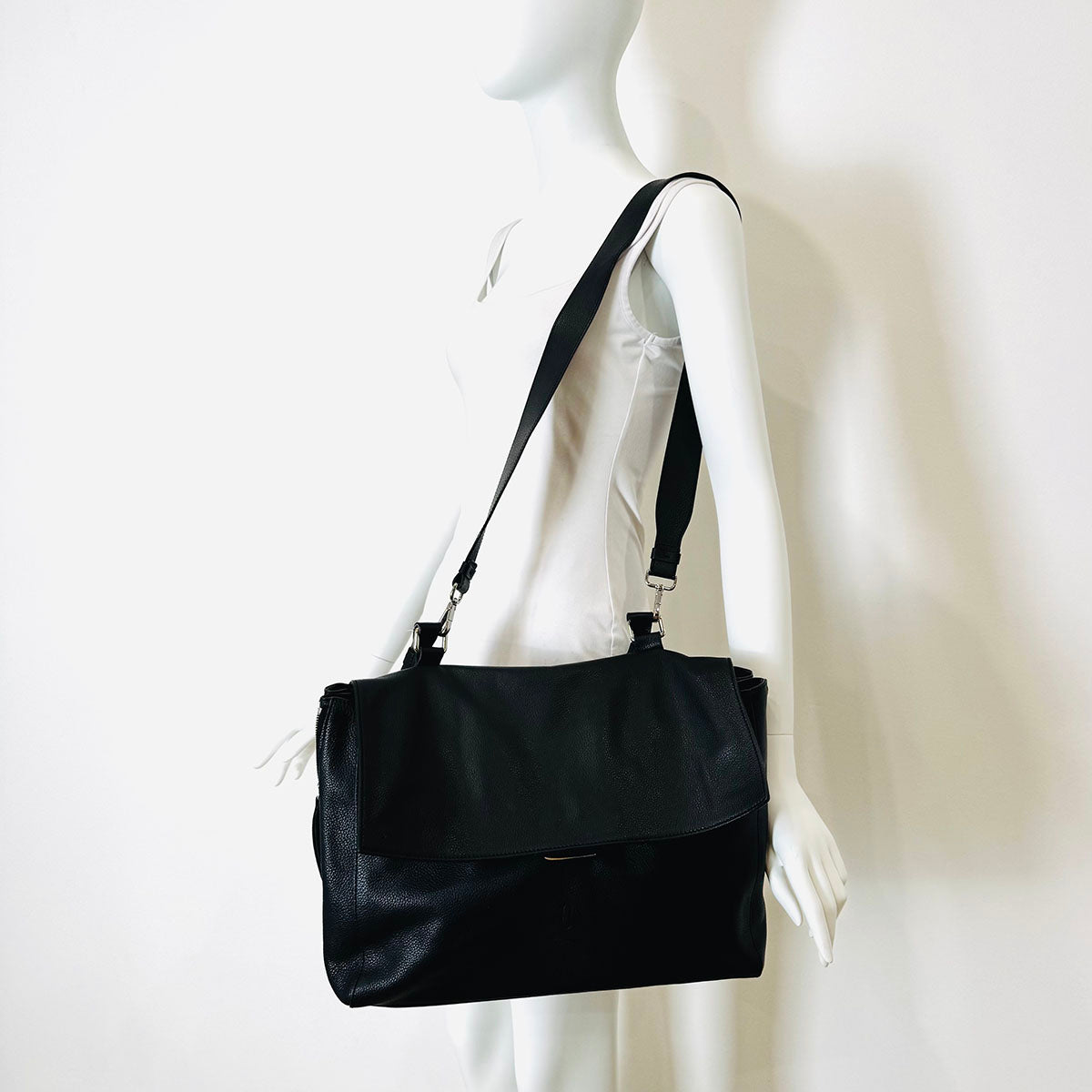 Quarzovivo Messenger Bag