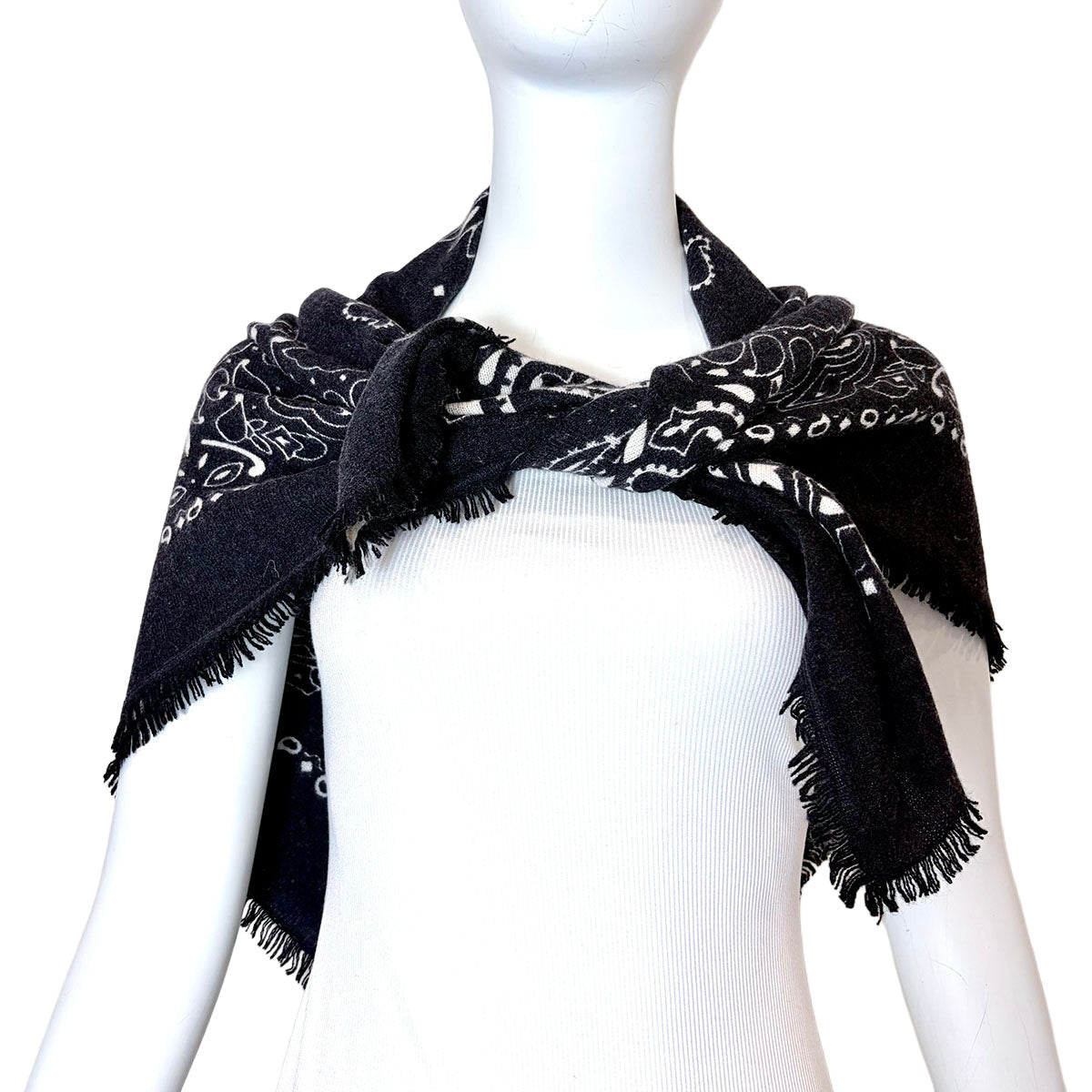 Kujten Scarf