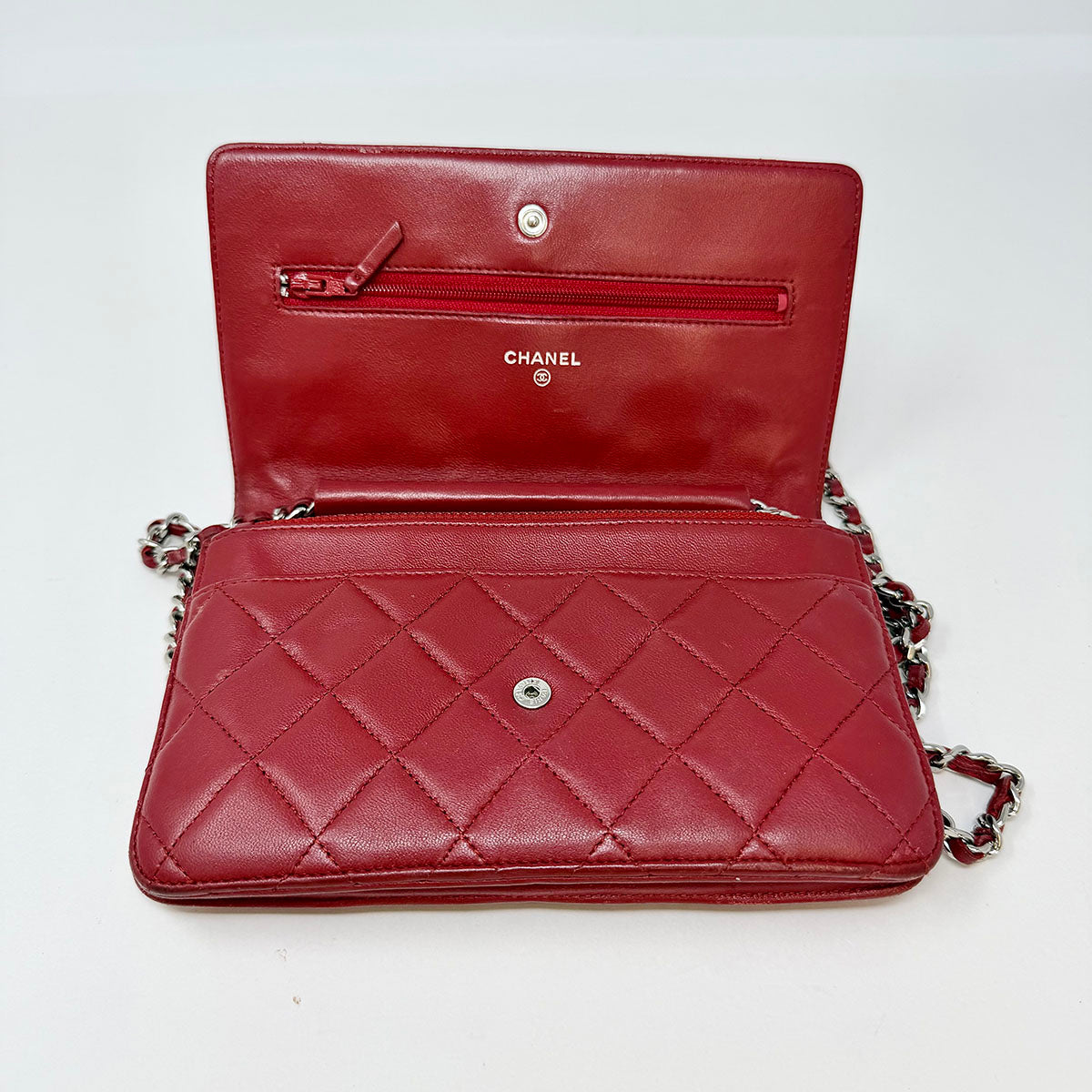 Chanel Classic Wallet on Chain