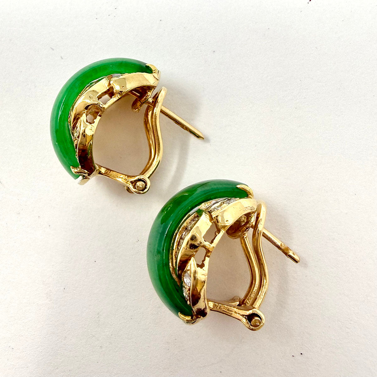 18K Yellow Gold Earrings with Jaditee and Diamonds