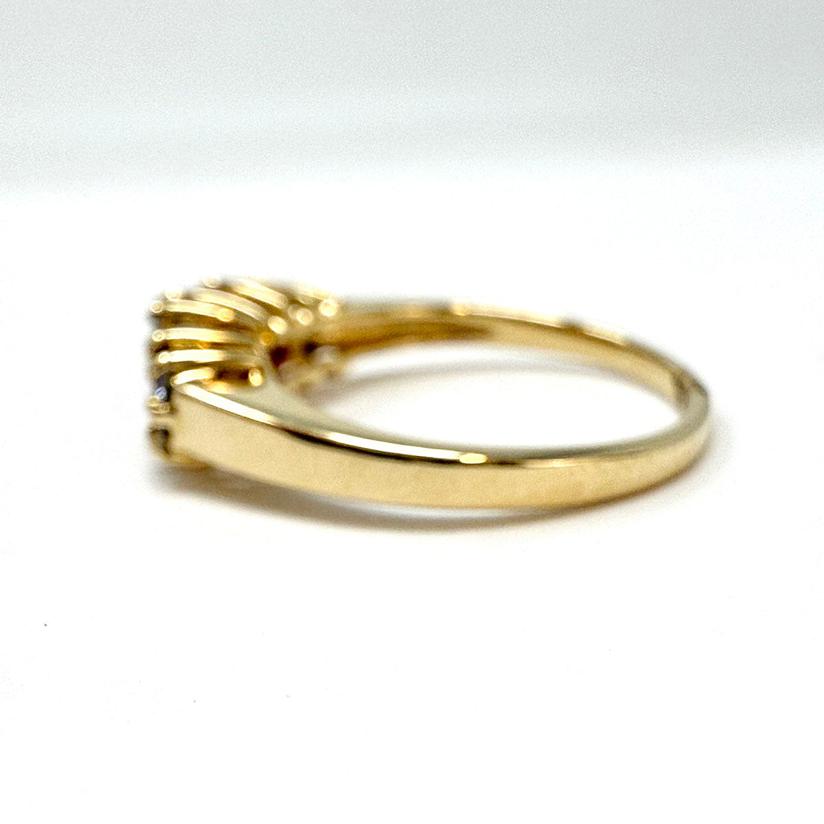 18K Gold Ring with Ruby and Diamond
