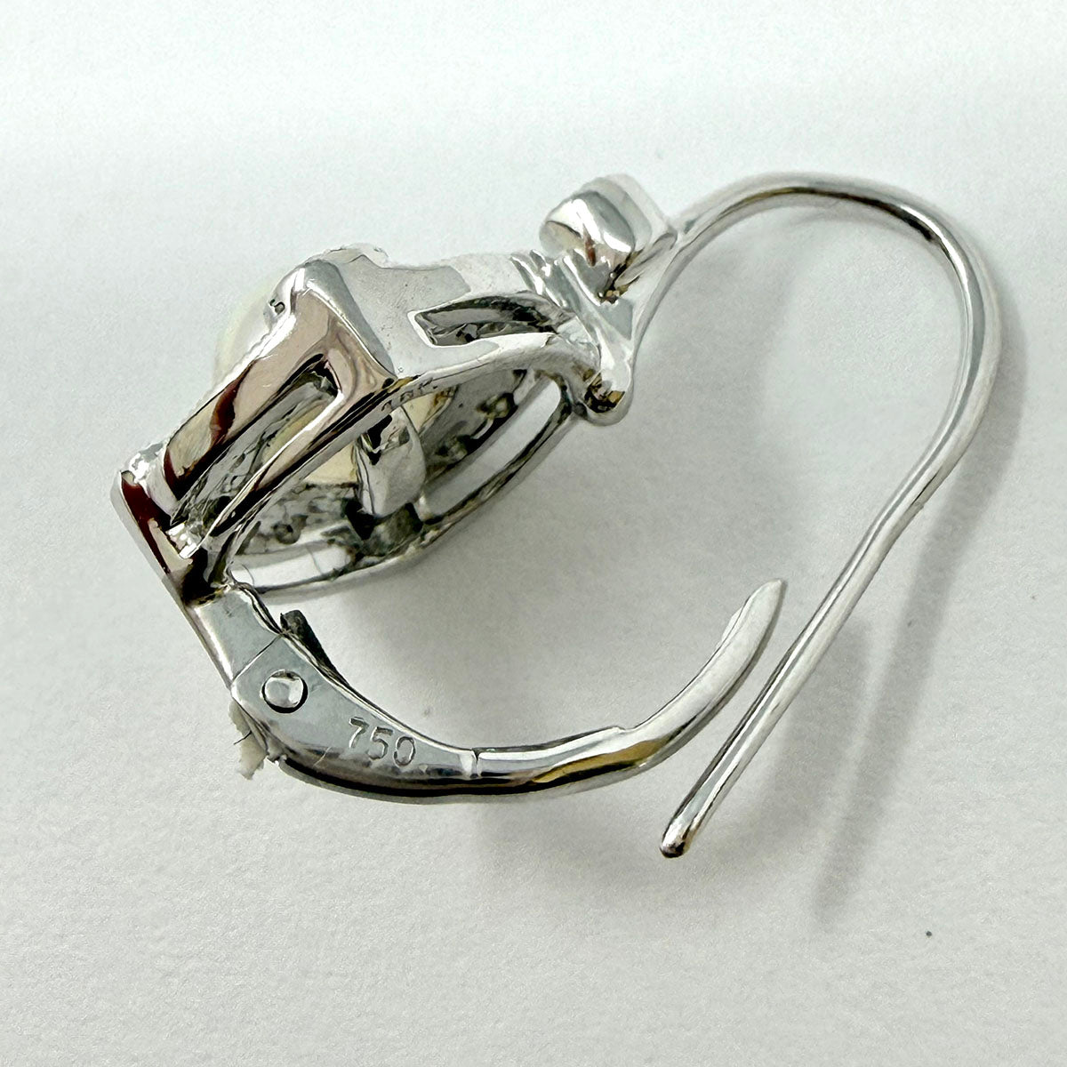 18K White Gold Diamond and Pearl Earrings