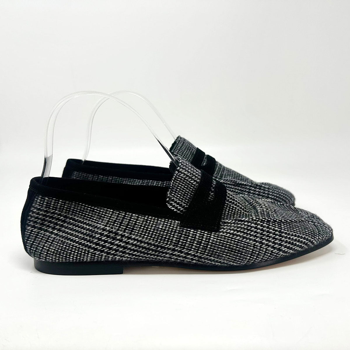 Sophique Loafers