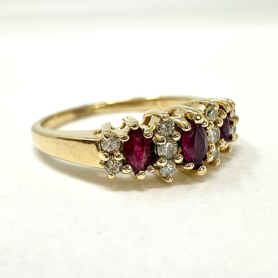 18K Gold Ring with Ruby and Diamond