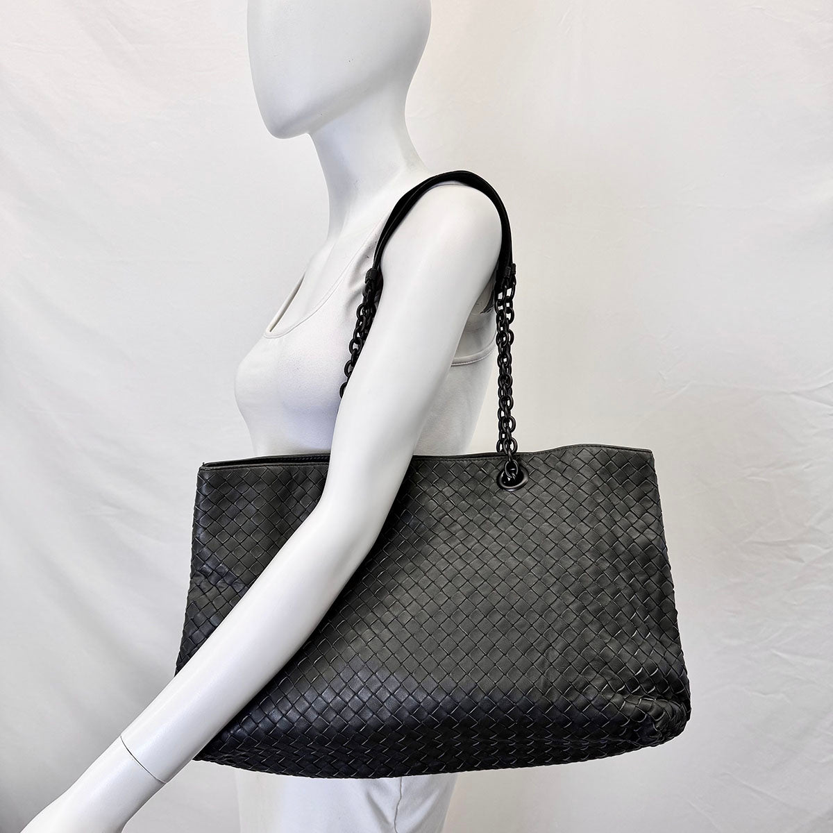 Bottega Veneta Intrecciato Chain Tote