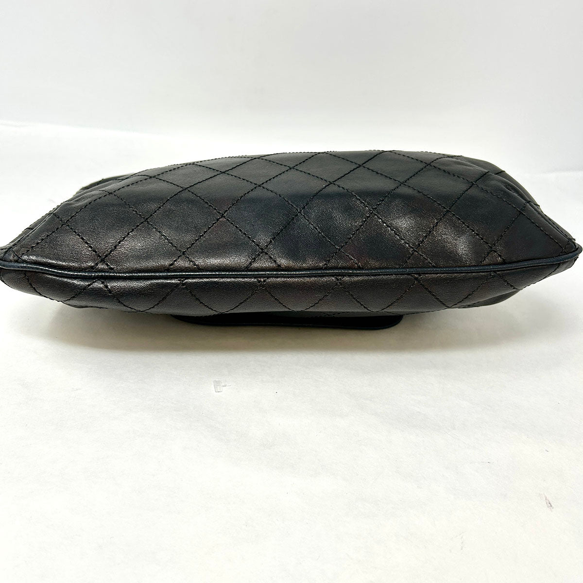 Chanel Hamptons CC Foldoverl Clutch