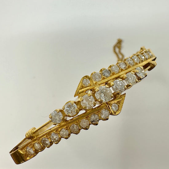18K Gold Hinged Bracelet with Diamonds