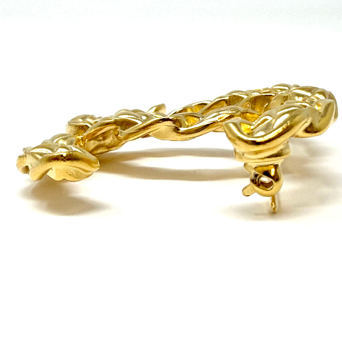 Chanel Booch/ Pin