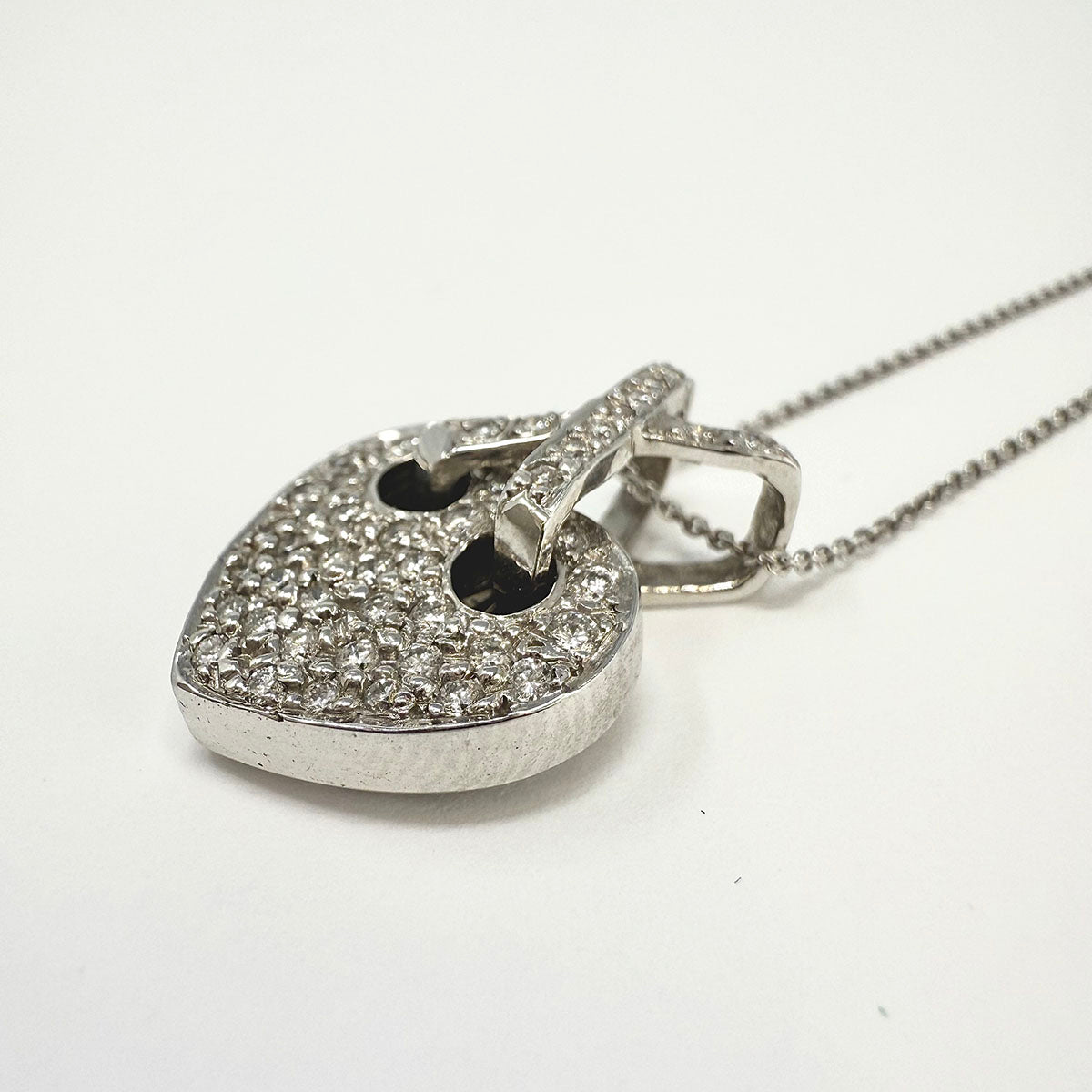 18K White Gold Necklace with Diamond Heart Pendant