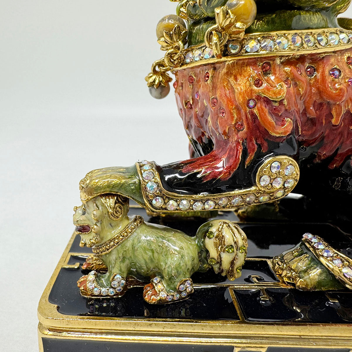 Foo Dog with Cub