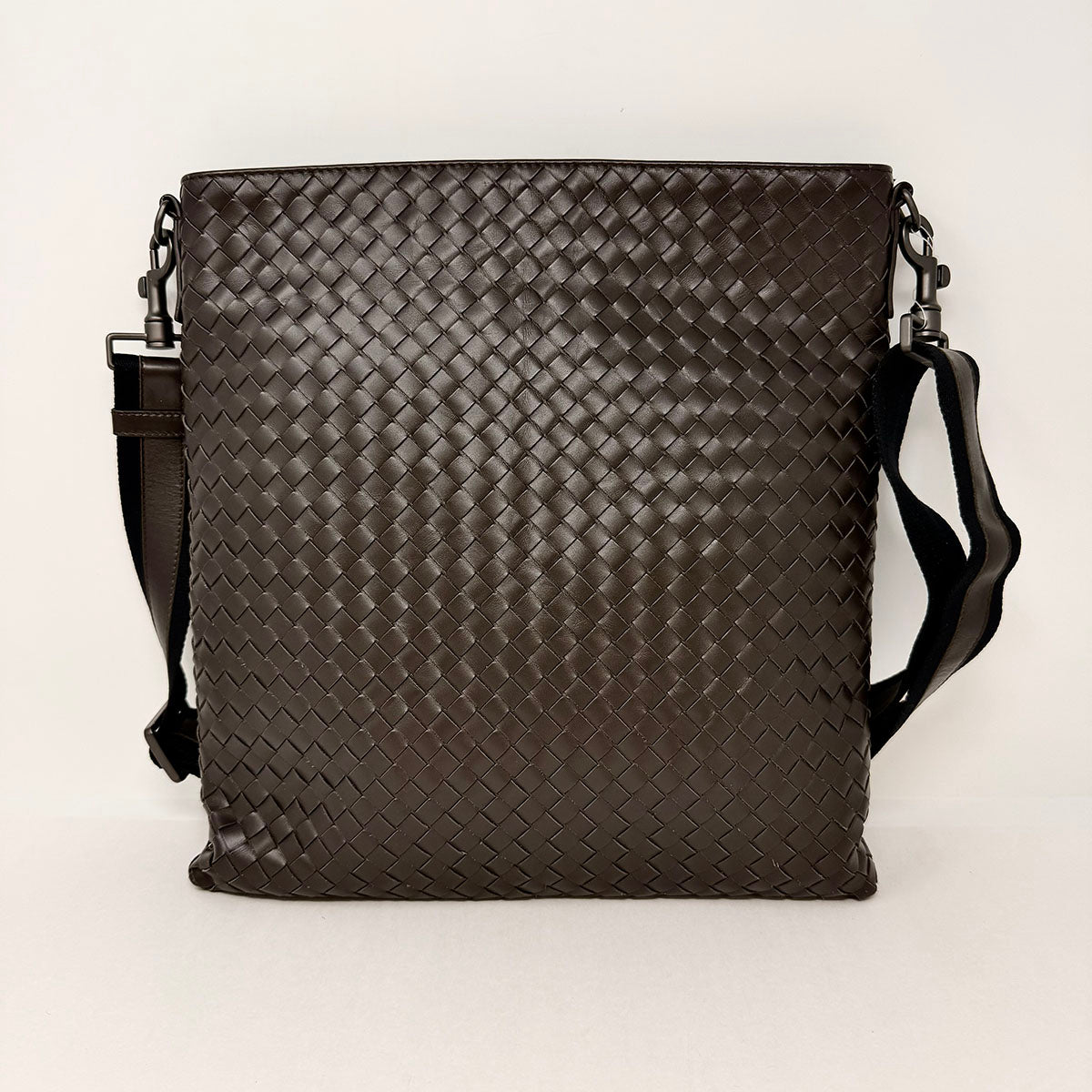 Bottega Veneta Intrecciato Flat Messenger Bag