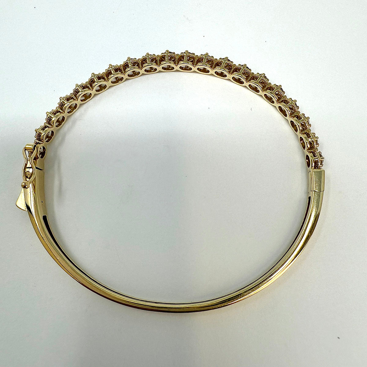 14K Gold Hinged Bracelet with Diamond