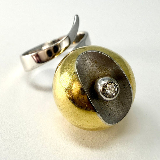 18K Modernist Ring