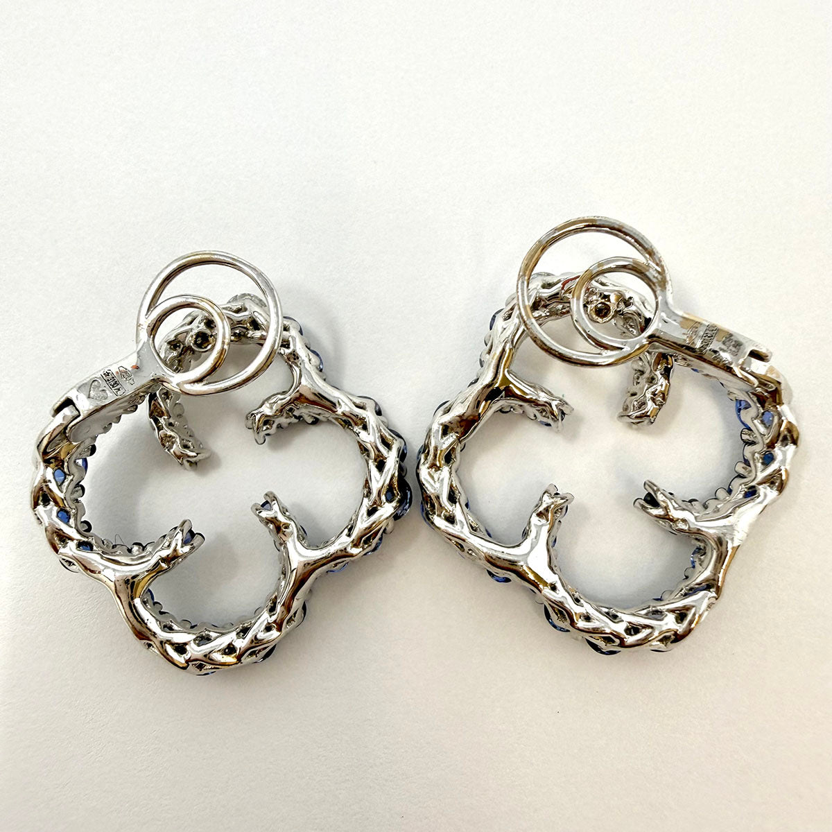 18K White Gold Open Quatrofoil Shaped Earrings with Sapphire and Diamonds