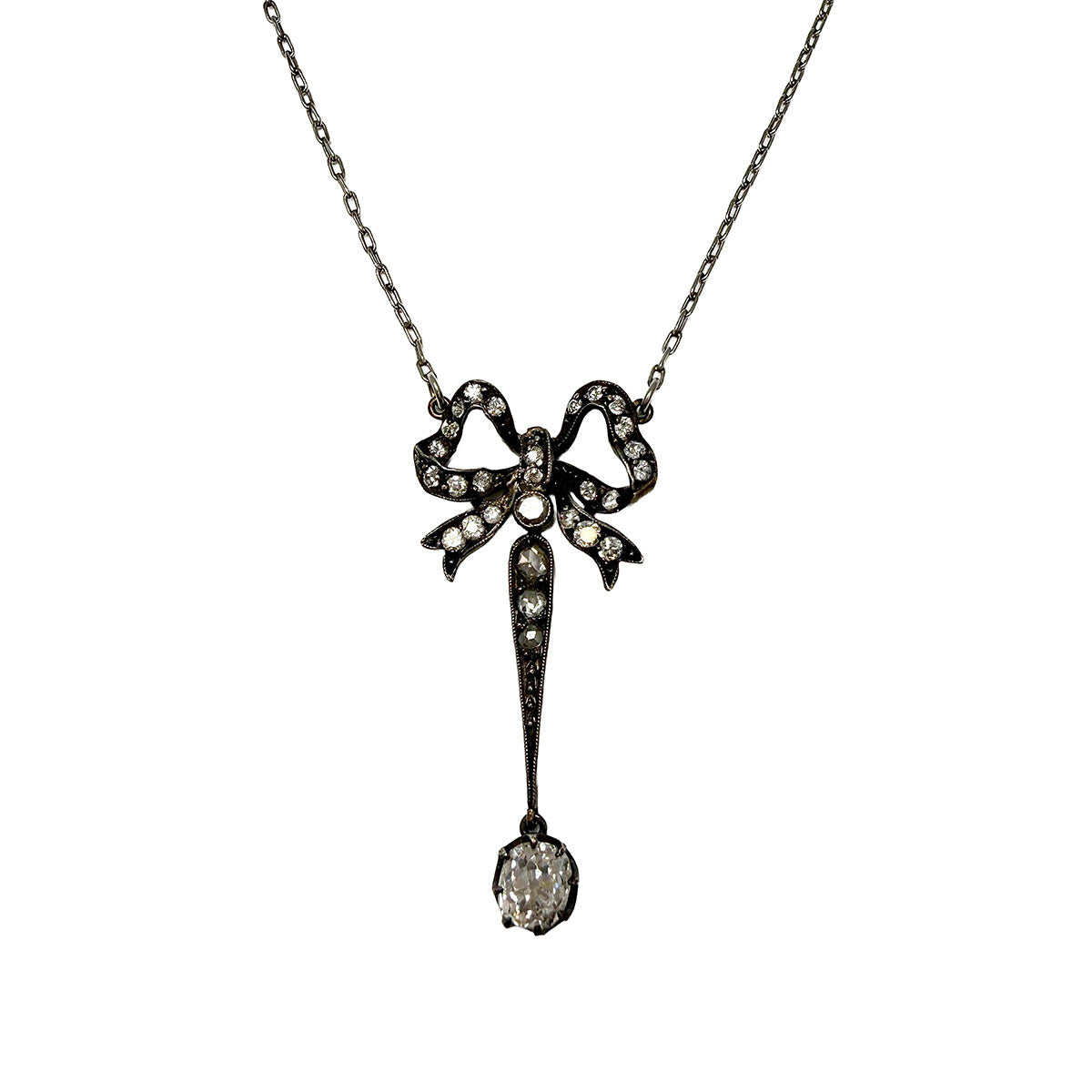 18K White Gold Diamond Bow Pendant Necklace