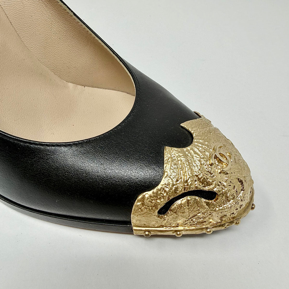Chanel Pumps