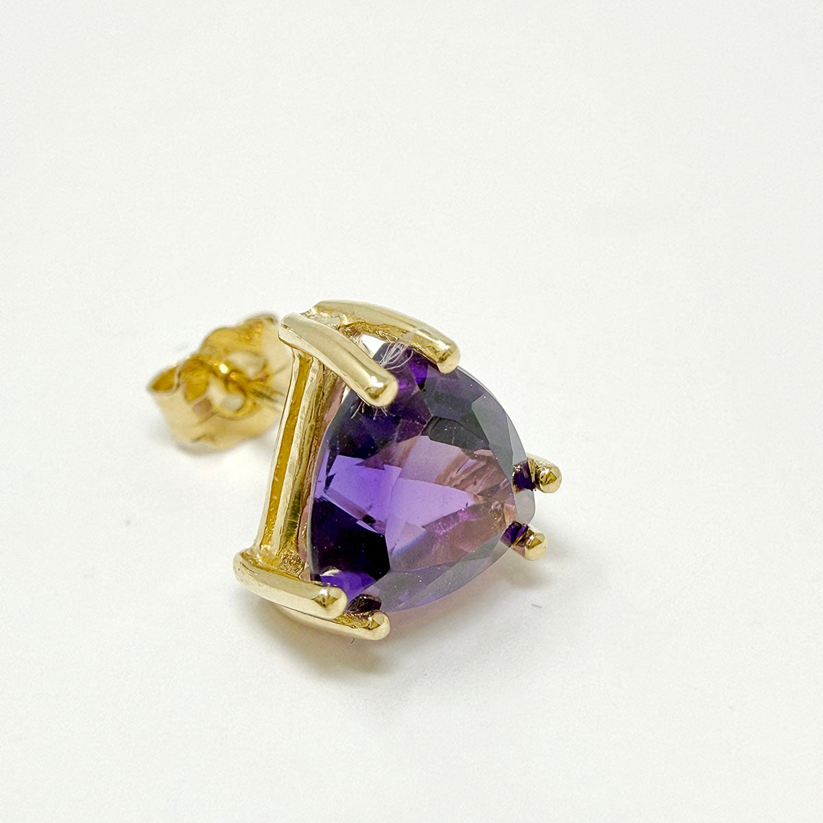 14K Gold Stud Earrings with Amethyst