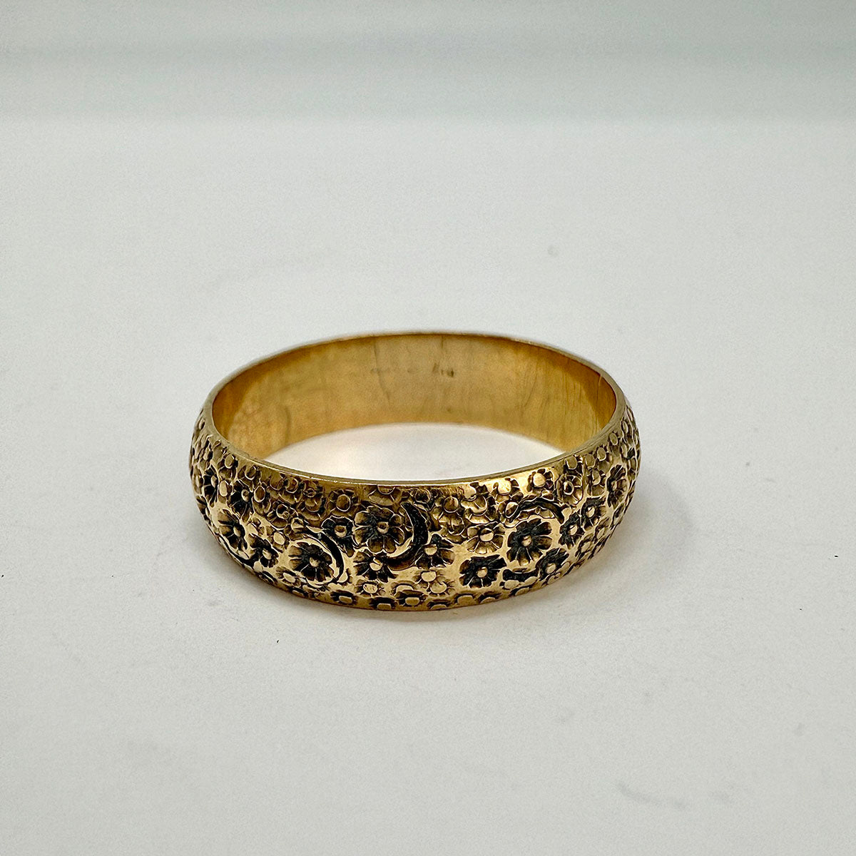 10K  Gold Hammered Band