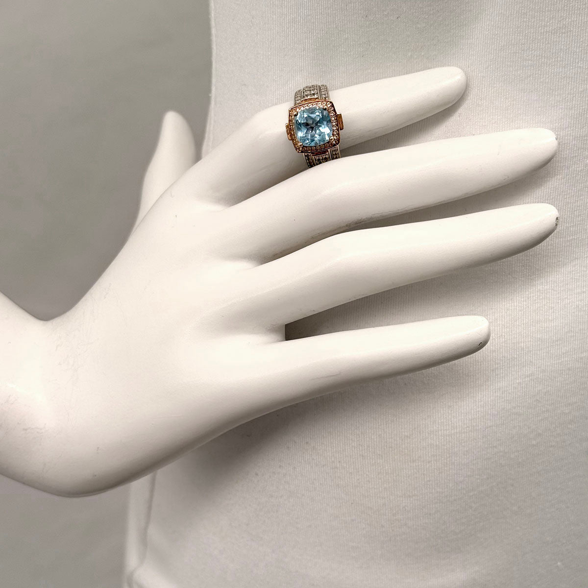 Levian Ring