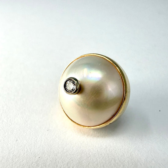 14K Gold Stud Earrings with Mabe Pearl and Diamond